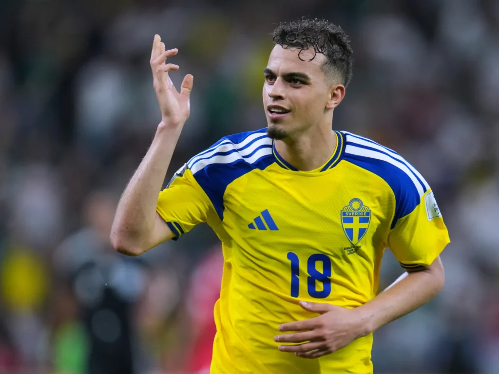 Sweden Crush Tunisia 5-1 to Lead Group F at World Cup Opener